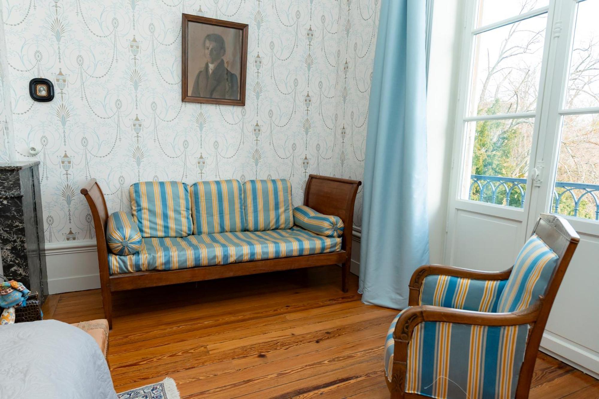 Domaine De Montclair Bed and Breakfast Pommiers  Exteriör bild